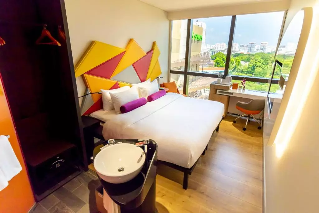 IBIS STYLES IBIS STYLES